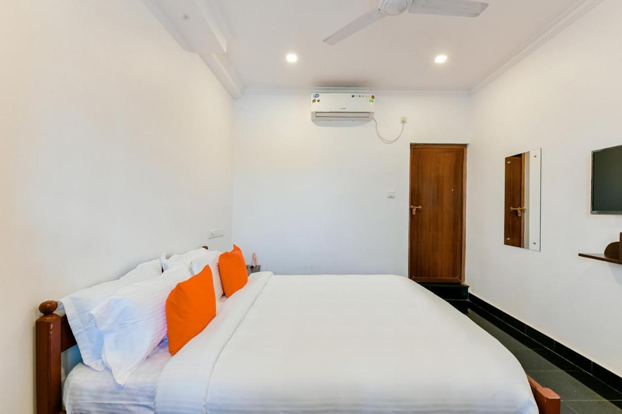 Spot On 39480 Vattekad Tourist Home Kakkanad Luaran gambar