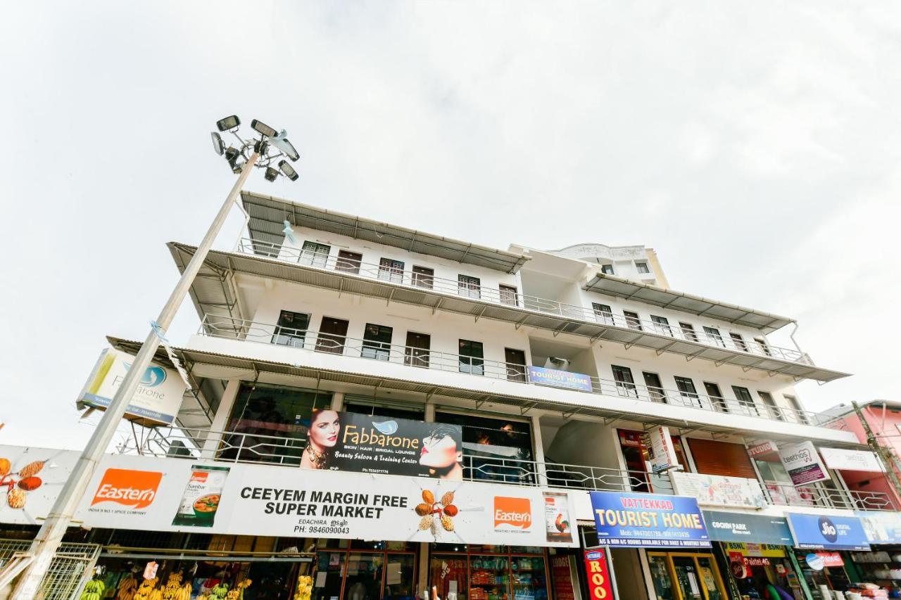 Spot On 39480 Vattekad Tourist Home Kakkanad Luaran gambar